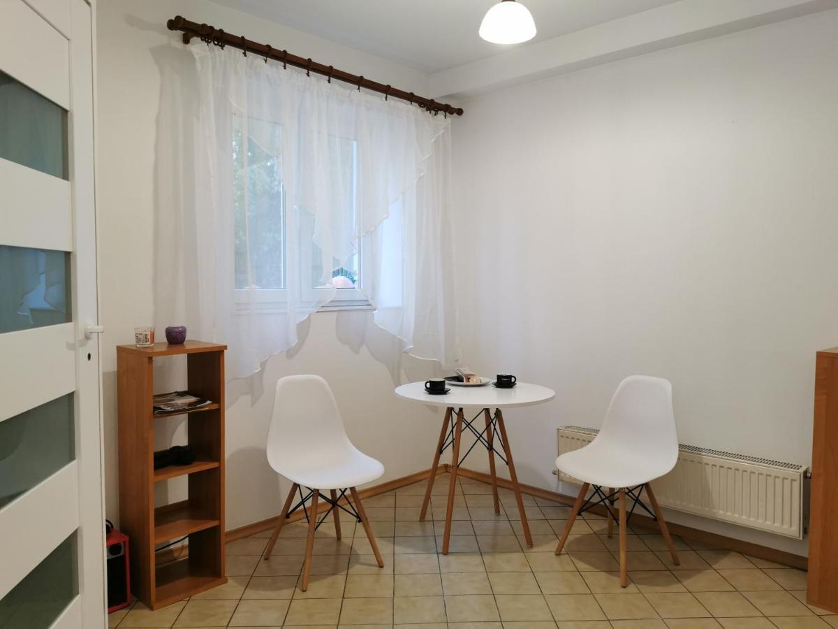 White Apartment Jabłonna Exteriér fotografie